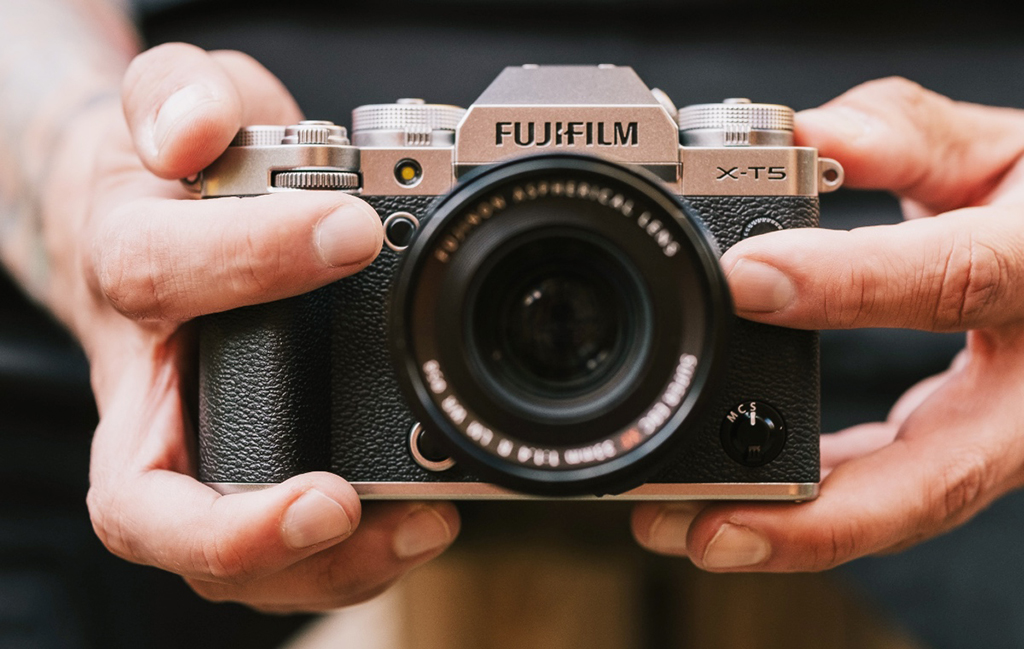 So sánh Fujifilm X T5 và Fujifilm X T4 10 điểm khác biệt cơ bản